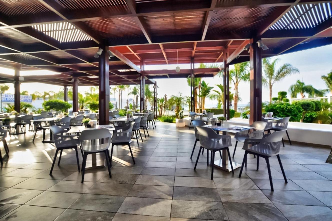 Vassos Nissi & 4* Ajia Napa